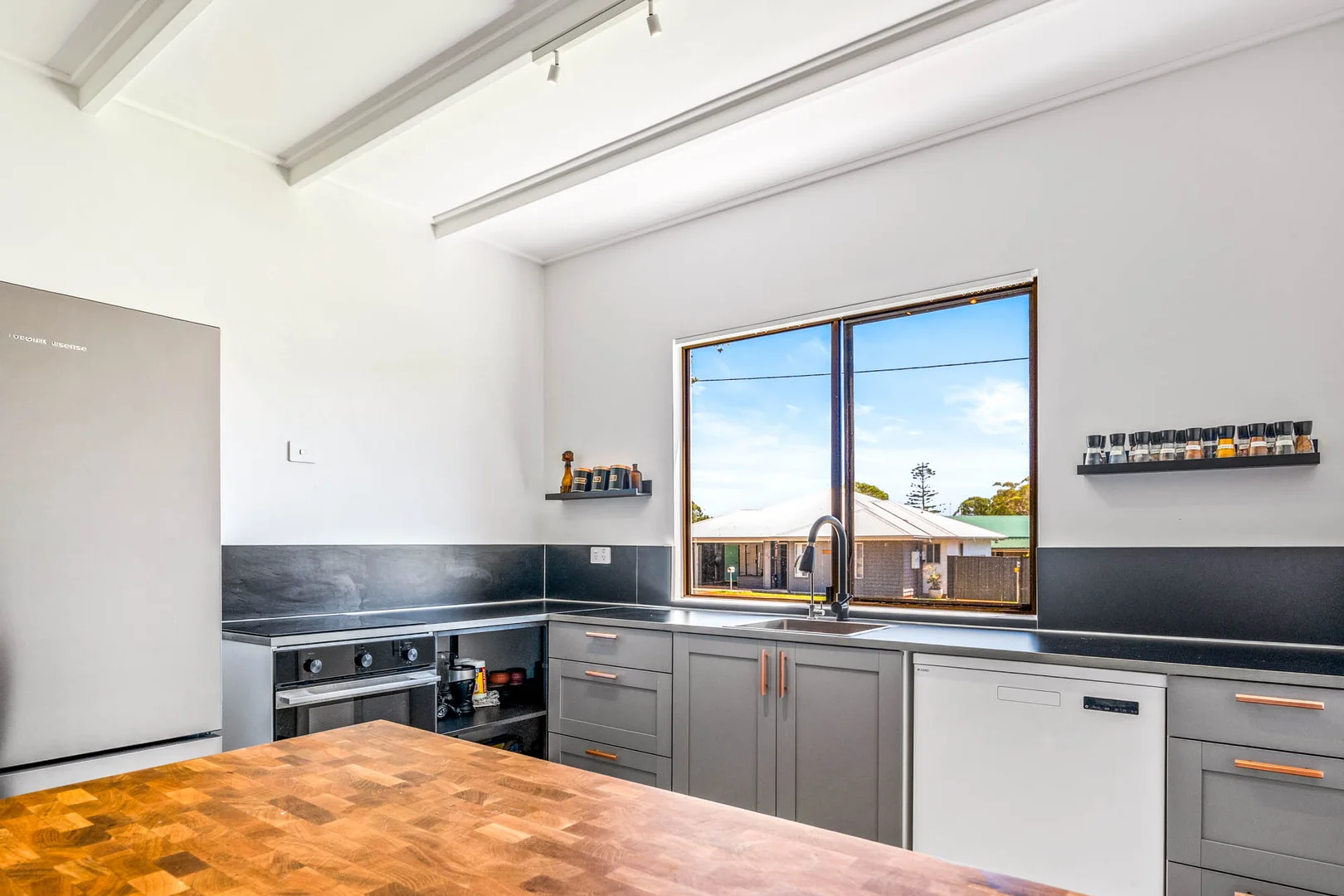 Additional image 4 of 80 Jackson Road, Russell Island QLD 4184