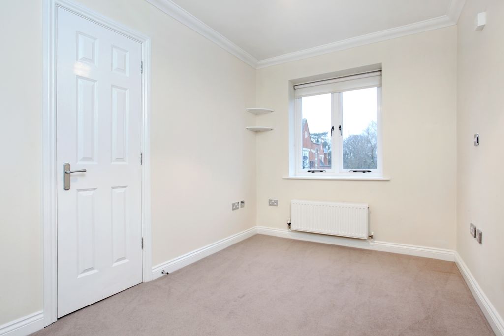 Additional image 12 of 2 bed flat to rentLongbourn, Windsor SL4