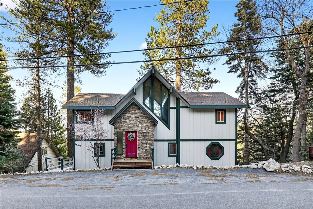 Additional image 70 of 26633 Thunderbird Dr, Lake Arrowhead, CA 92352