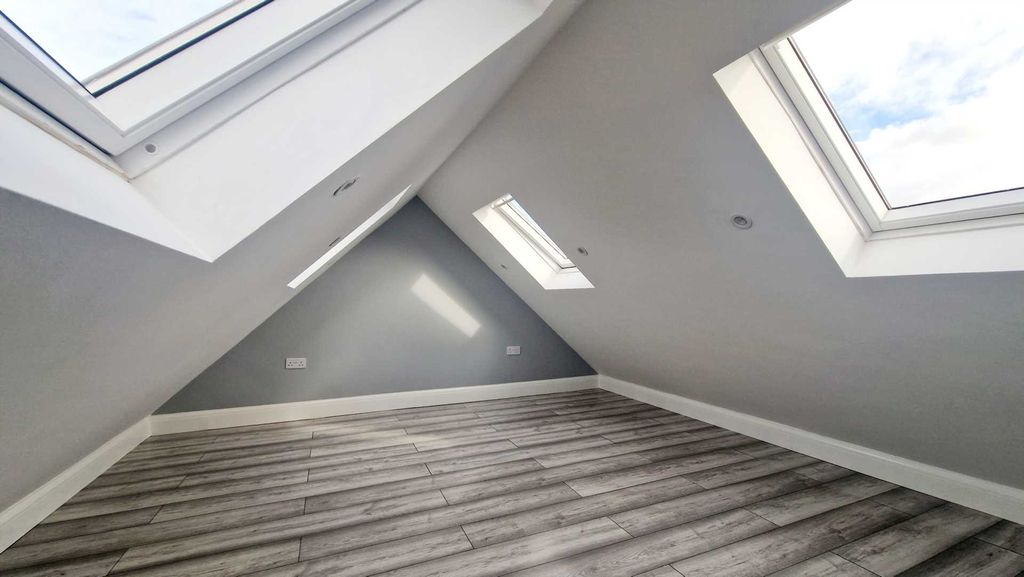 Additional image 22 of 9 bed semi-detached house to rentRockley Road, Luton LU1