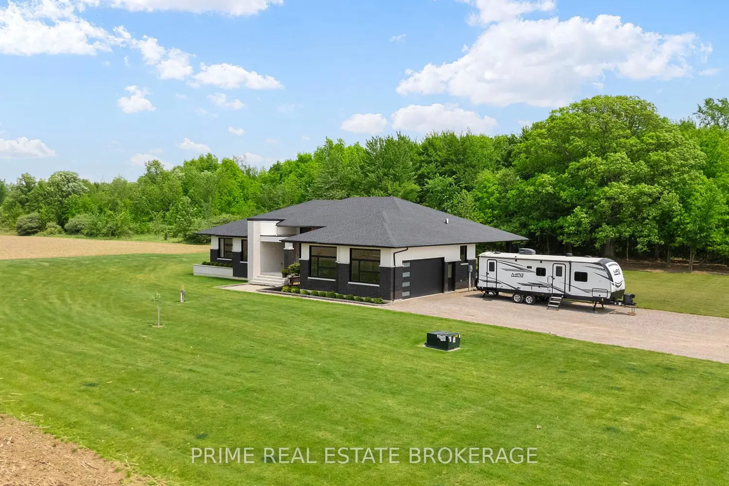 Additional image 2 of 818 Oil Heritage Road