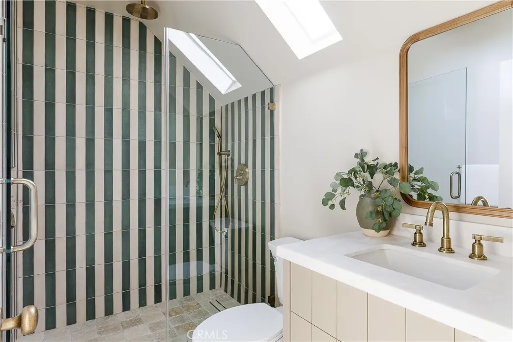 Additional image 74 of 5415 Ash Street, Los Angeles, CA 90042