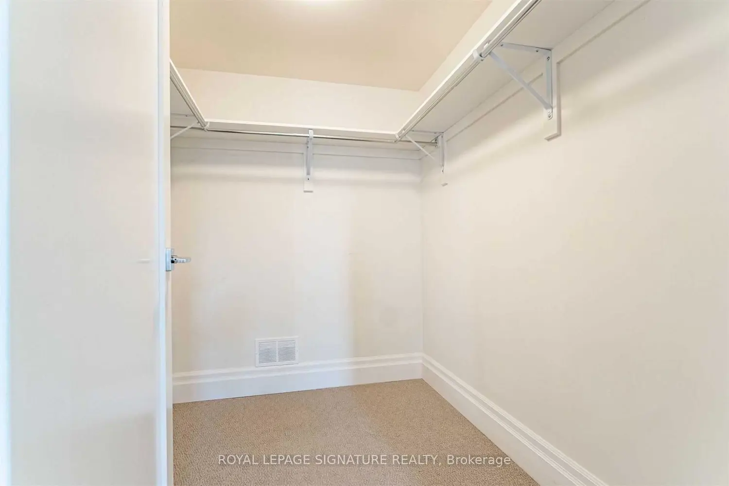 Additional image 11 of 760 Lakeshore Road 202