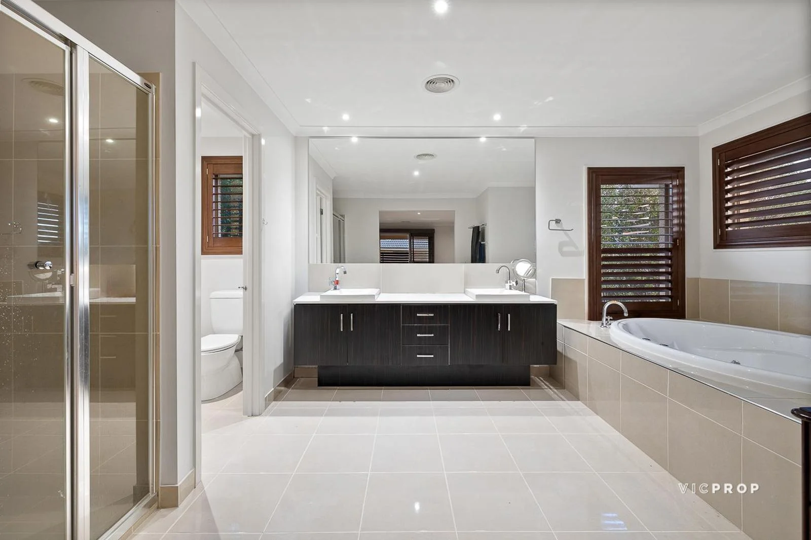 Additional image 13 of 29 Seaview Point, Sanctuary Lakes VIC 3030