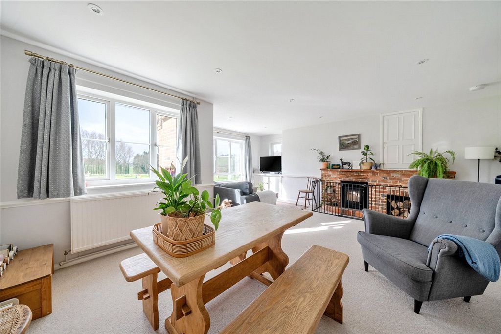 Additional image 4 of 3 bed bungalow to rentCombe, Hungerford, Berkshire RG17