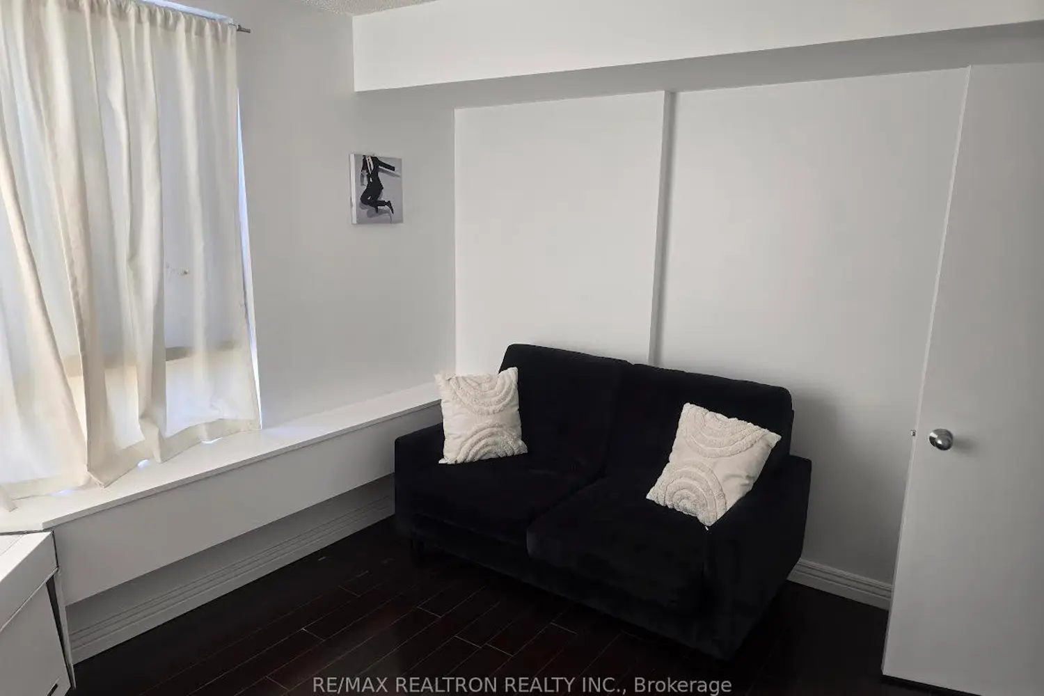 Additional image 5 of 41 Markbrook Lane 201