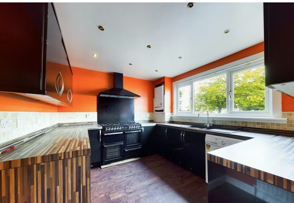 Additional image 4 of 3 bed terraced house to rentNorth Berwick Crescent, Glasgow G75