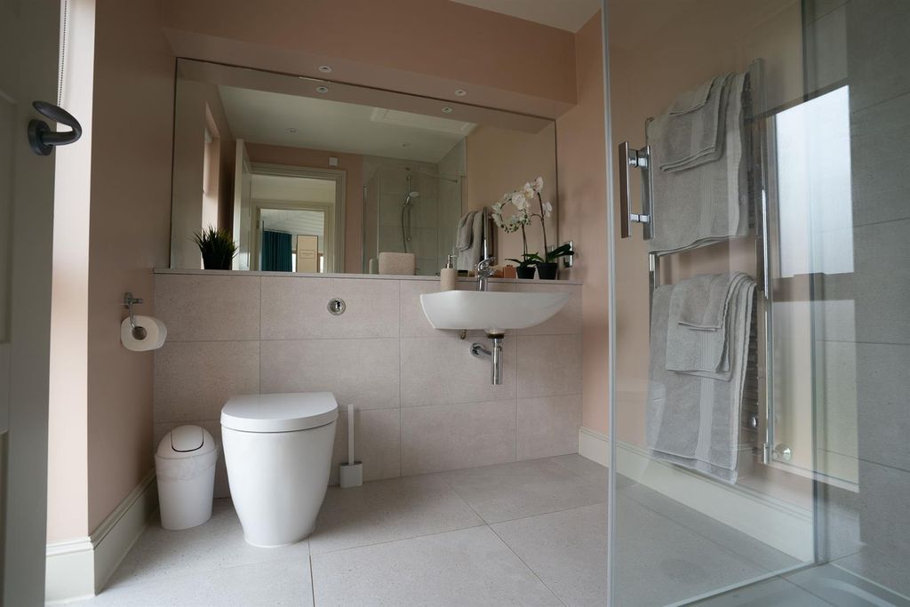 Additional image 13 of 4 bed detached bungalow to rentNewmarket Road, Stretham CB6