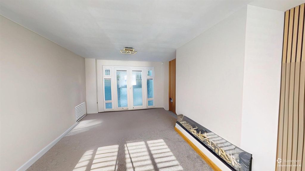 Additional image 4 of 5 bed detached house to rentChannel View, Ogmore-By-Sea CF32