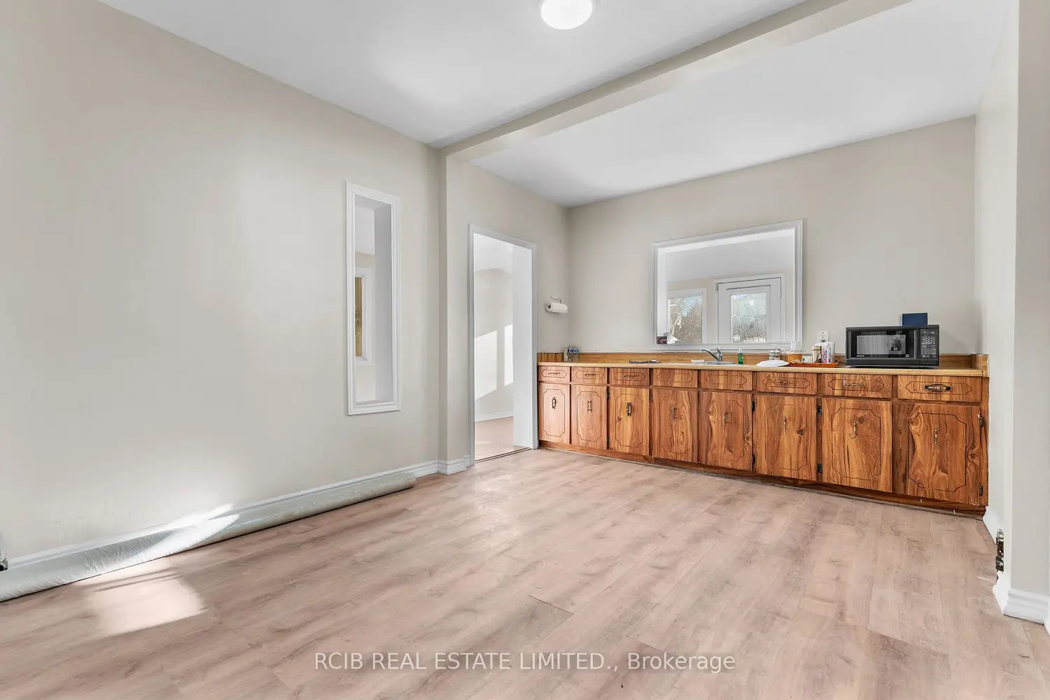 Additional image 8 of 224 Burlington Street