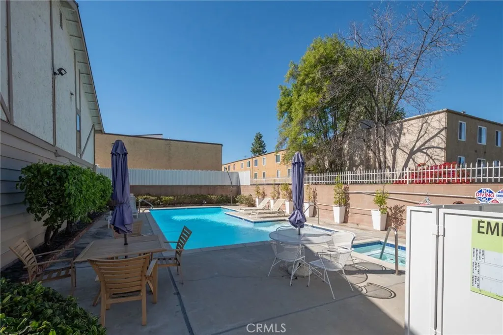 Additional image 23 of 18319 Collins Street Unit 19, Tarzana, CA 91356