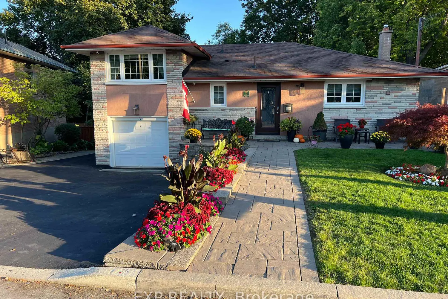 77 Letchworth Crescent