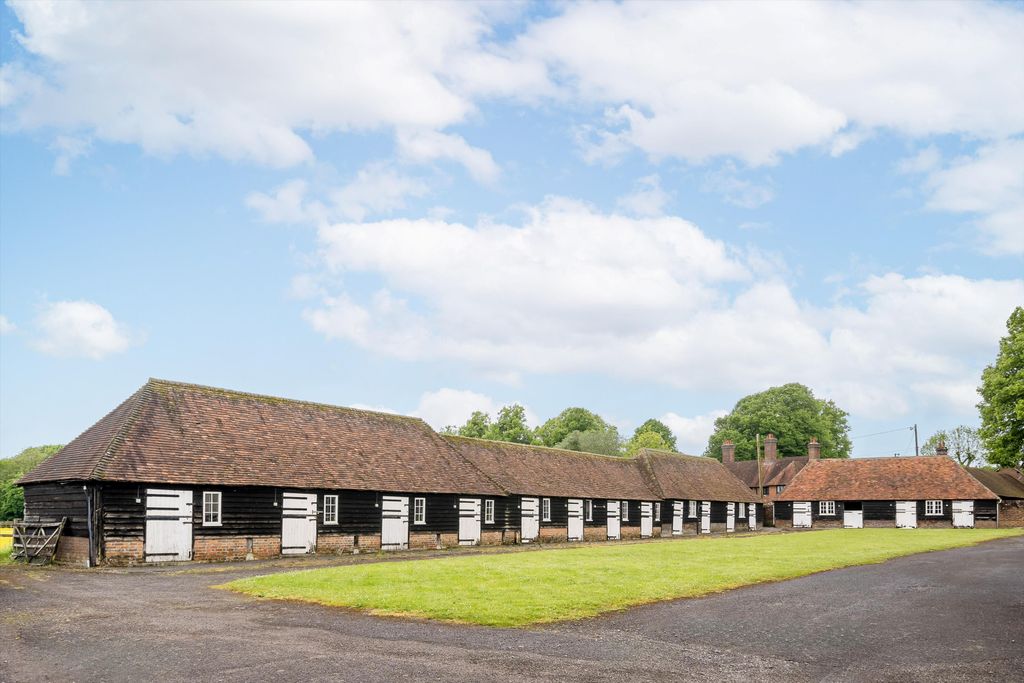 Additional image 10 of 8 bed detached house to rentHampstead Norreys, Newbury, Berkshire RG18