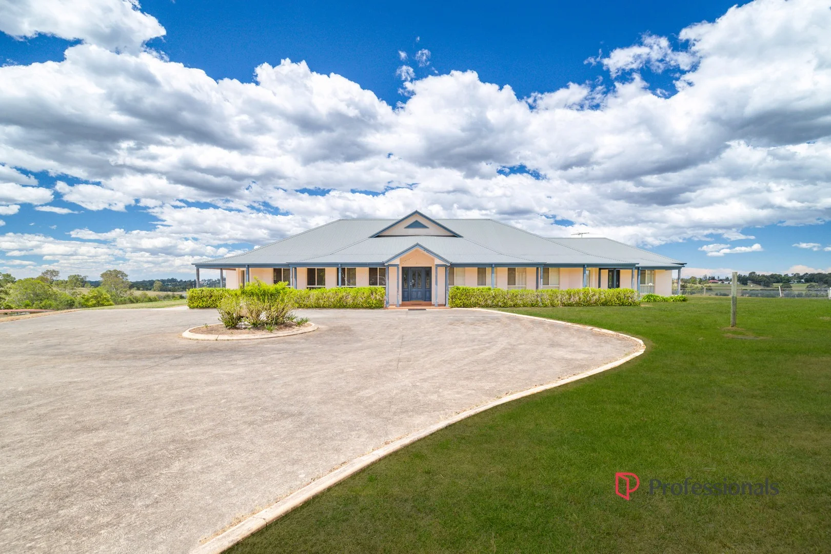 91 Daley Close, The Oaks NSW 2570