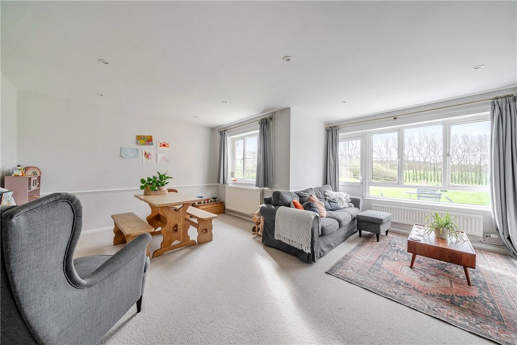 Additional image 3 of 3 bed bungalow to rentCombe, Hungerford, Berkshire RG17