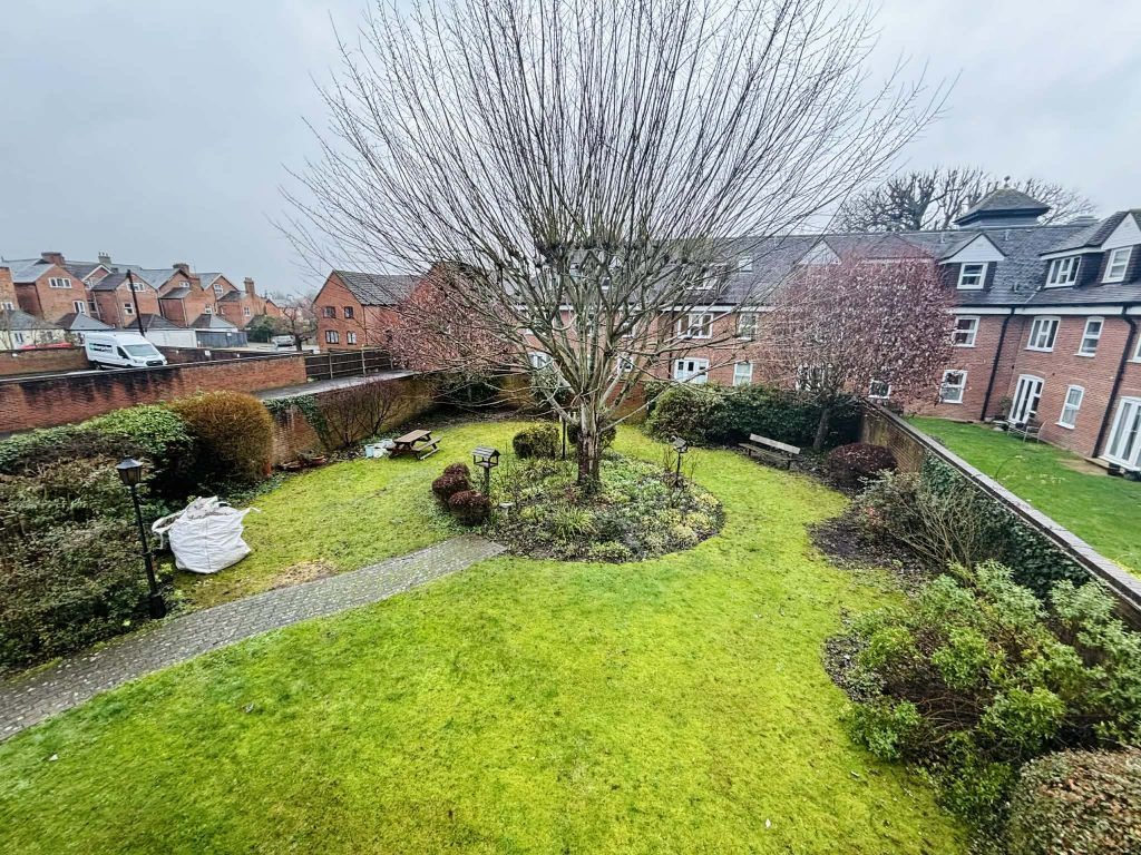 Additional image 8 of 2 bed flat to rentBecket House, Oddfellows Road, Newbury RG14