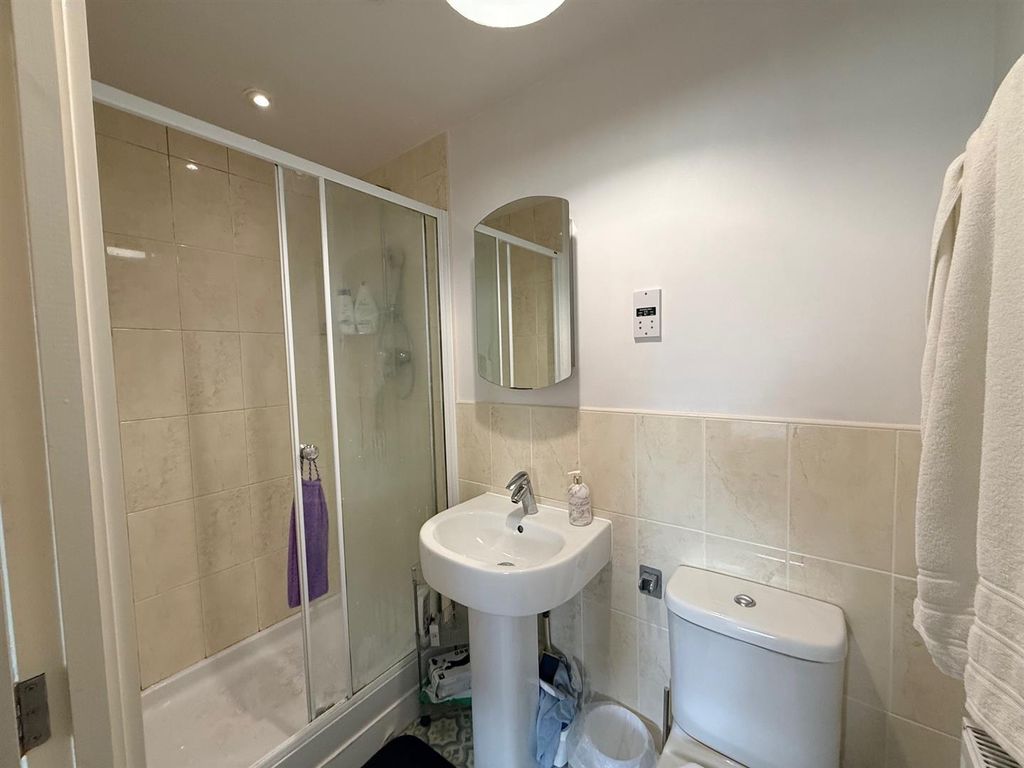 3 bed flat to rentMidford Road, Bath BA2 photo 5