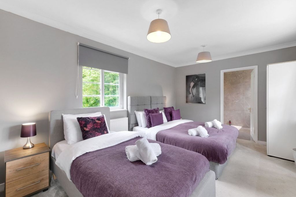 Additional image 18 of 5 bed detached house to rentMarlow Hill, High Wycombe HP11