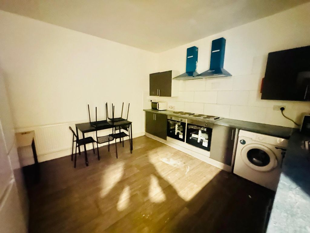 6 bed shared accommodation to rentWestgate Road, Newcastle Upon Tyne NE4 photo 3