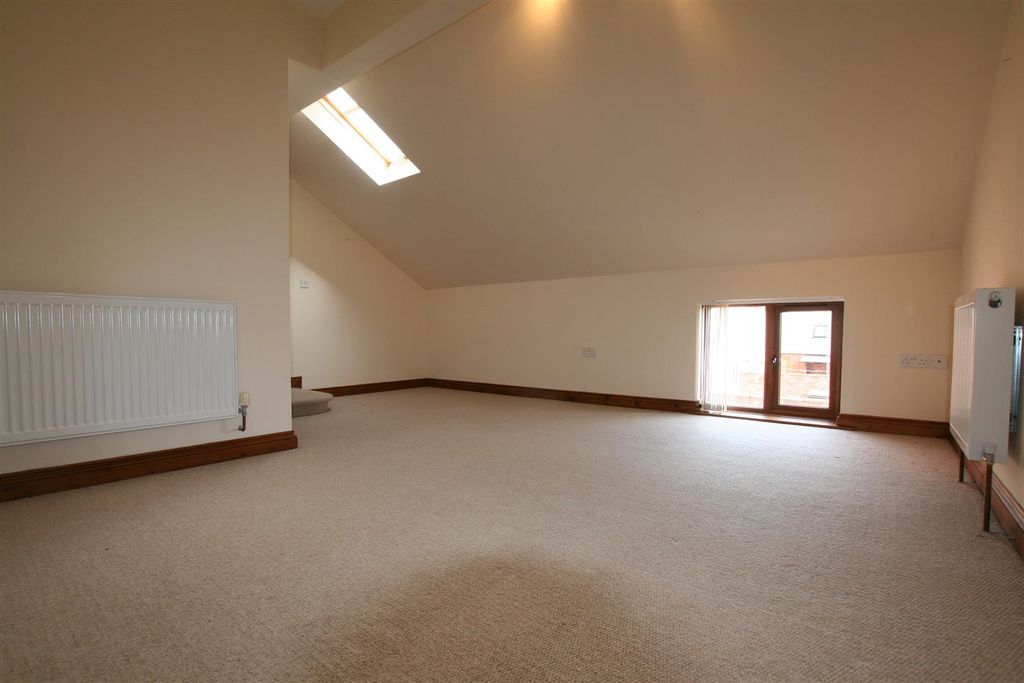 Additional image 8 of 4 bed property to rentWadborough, Worcester WR8