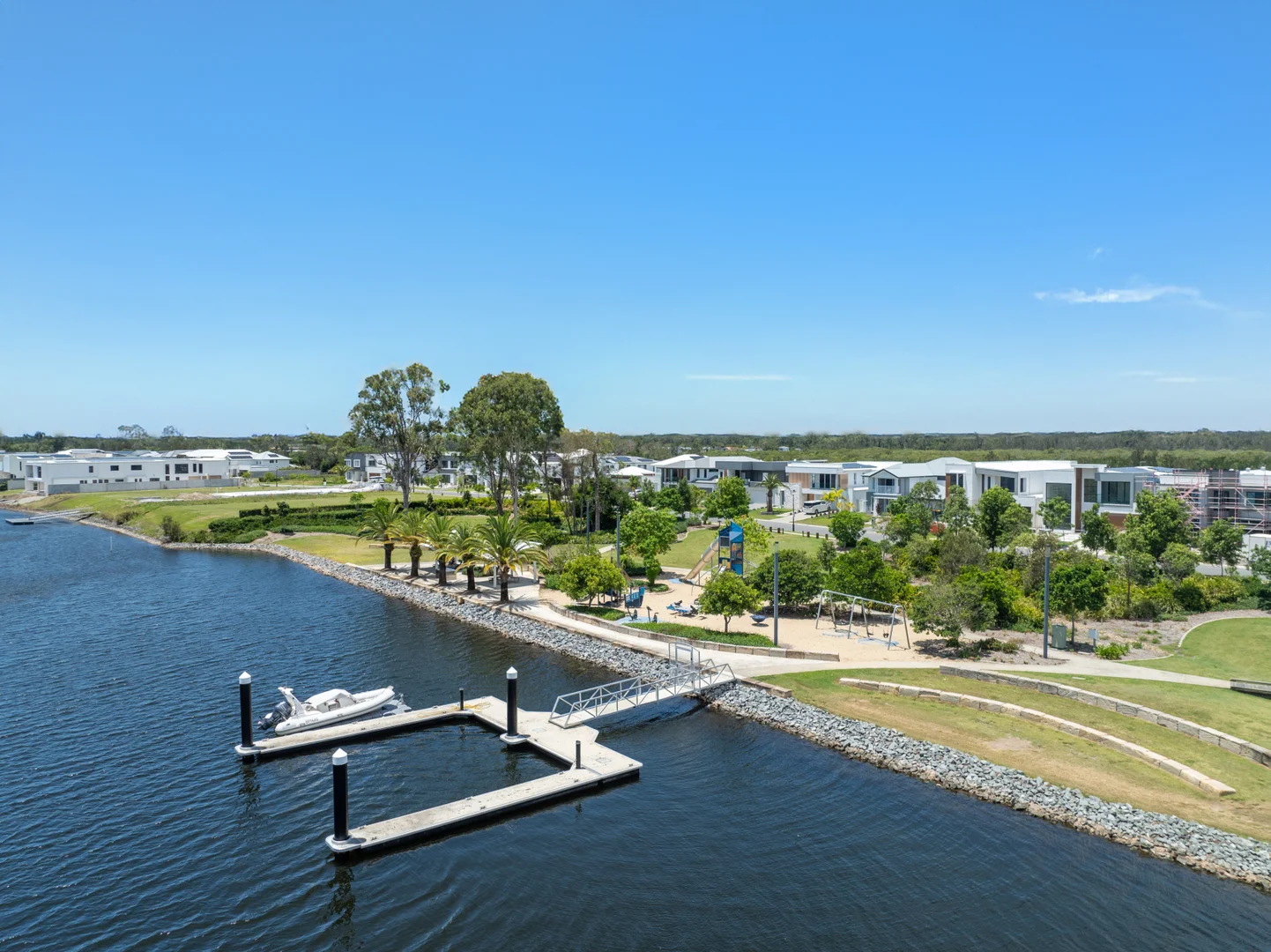 Additional image 34 of 71 Lake Serenity Boulevard, Helensvale QLD 4212