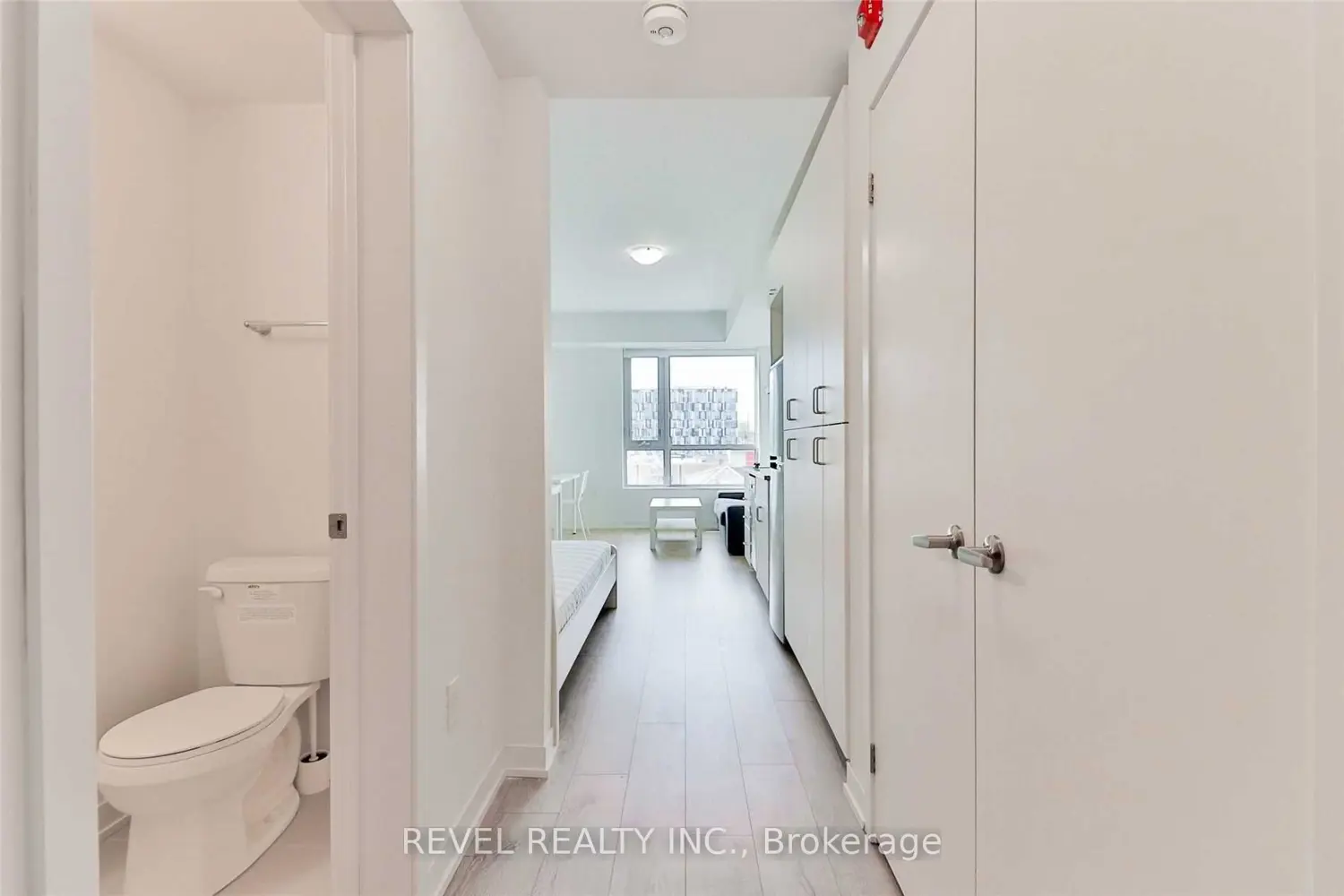 Additional image 4 of 1800 Simcoe Street 204