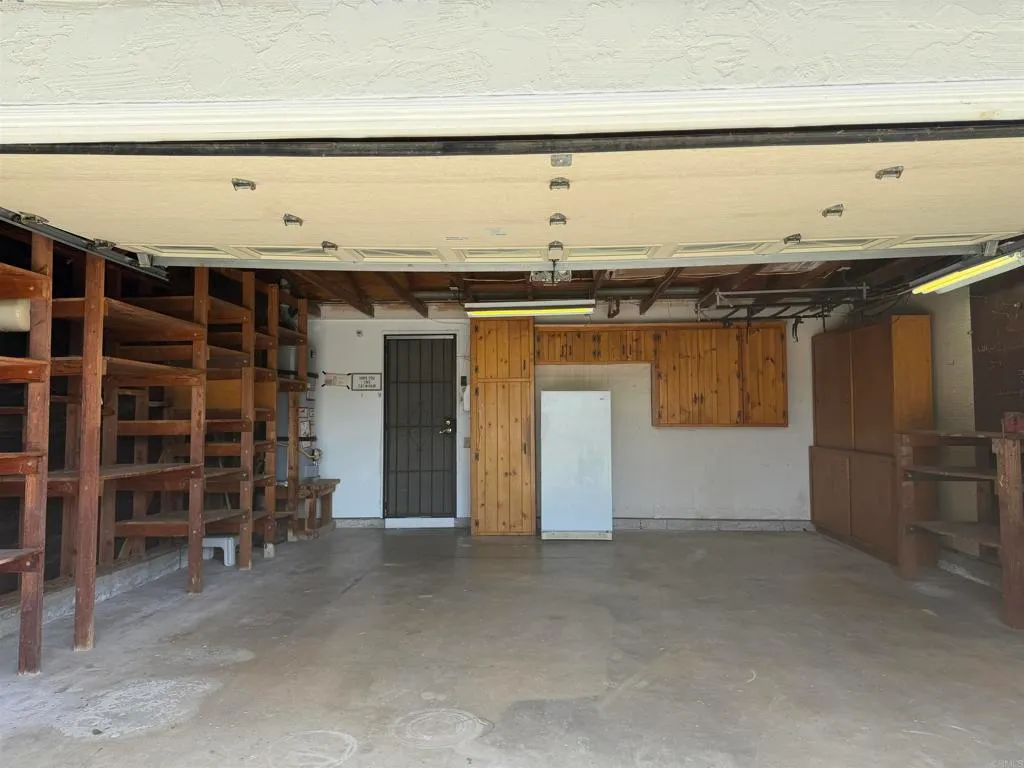 Additional image 76 of 13027 Via Del Valedor, San Diego, CA 92129