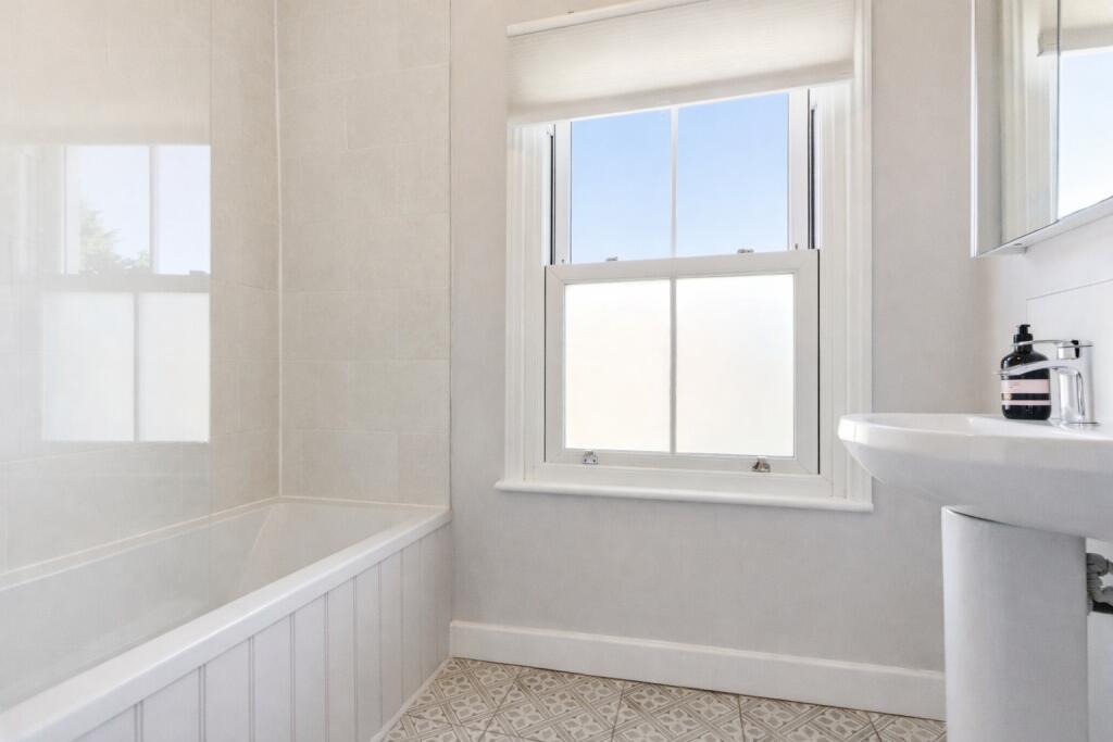 Additional image 11 of Castle Road, St. Albans, Hertfordshire, AL1