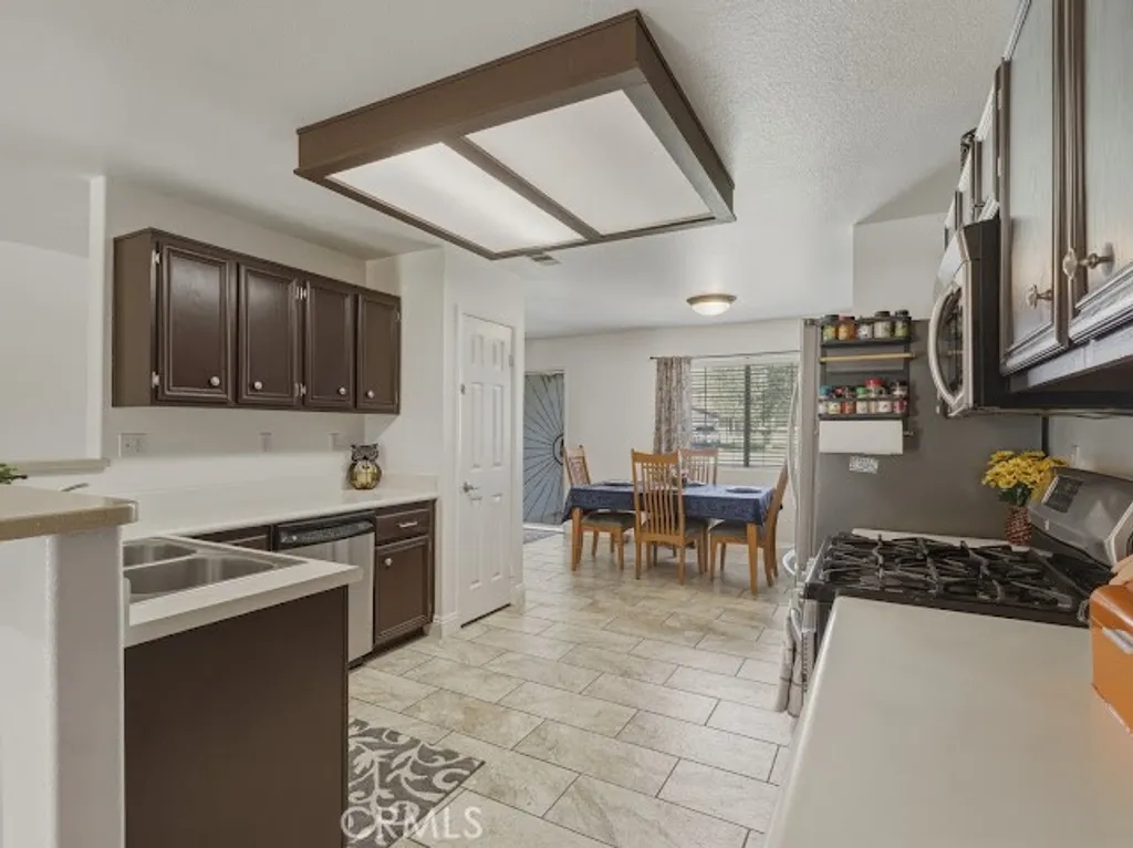 Additional image 8 of 4912 Corral Circle, Banning, CA 92220