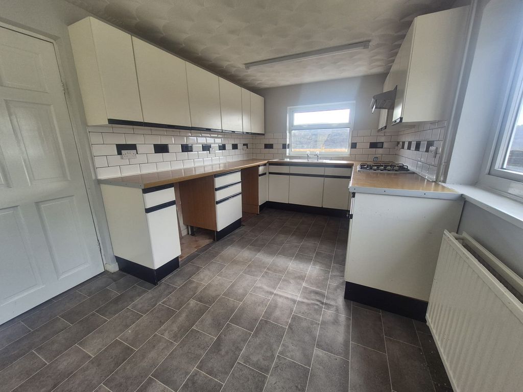 Additional image 6 of 3 bed semi-detached house to rentElidyr Road, Newbridge, Newport NP11