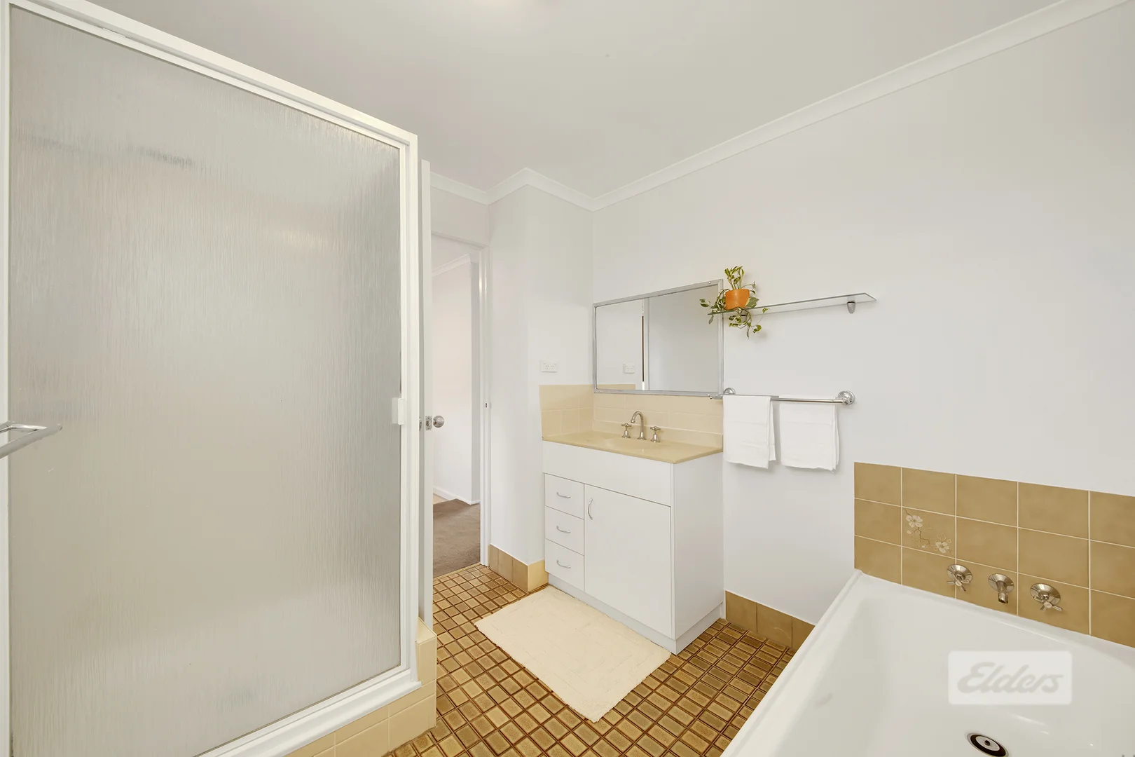 Additional image 9 of 2/15 Roberts Street, South Gladstone QLD 4680