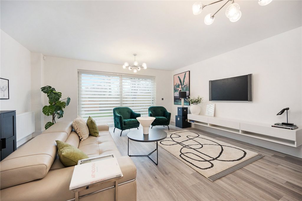 Additional image 7 of 4 bed mews to rentHeadmaster Way, Macclesfield, Cheshire SK10