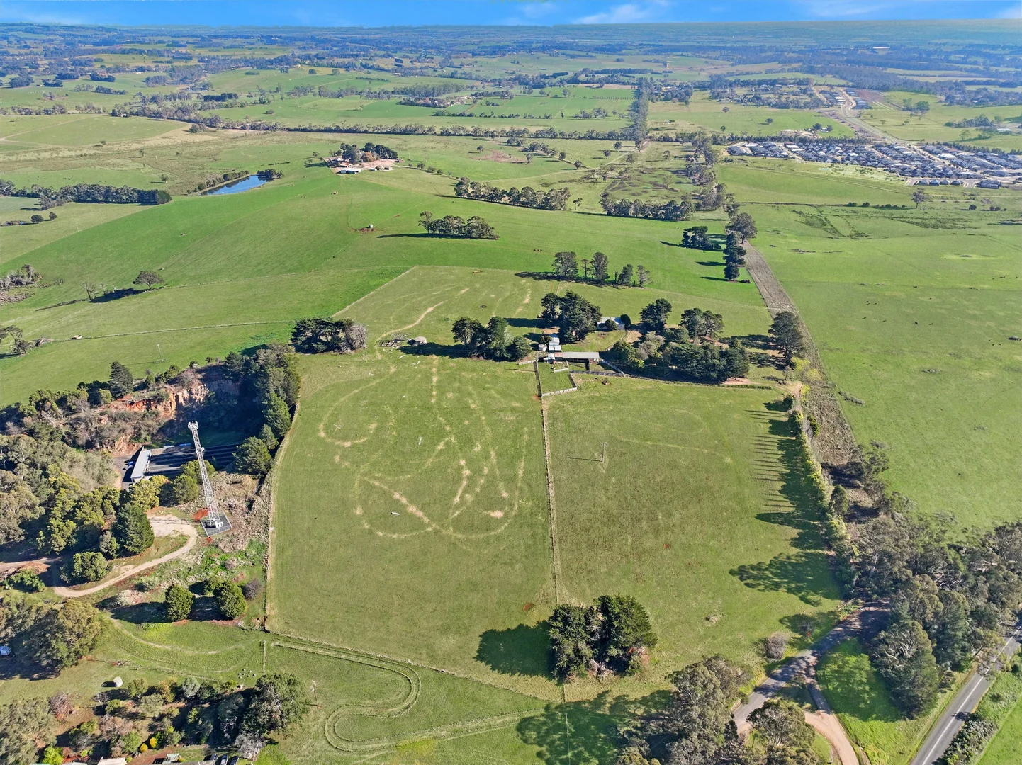 Additional image 27 of 10 Greenshields Road, Drouin VIC 3818