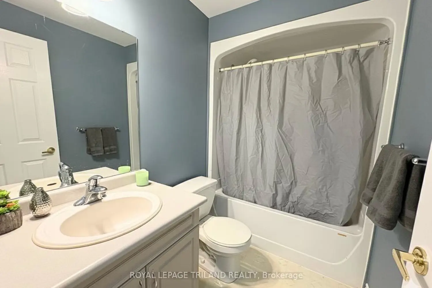 Additional image 18 of 10 Cadeau Terrace 7