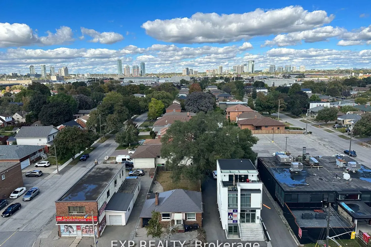 Additional image 3 of 1195 The Queens Way 903