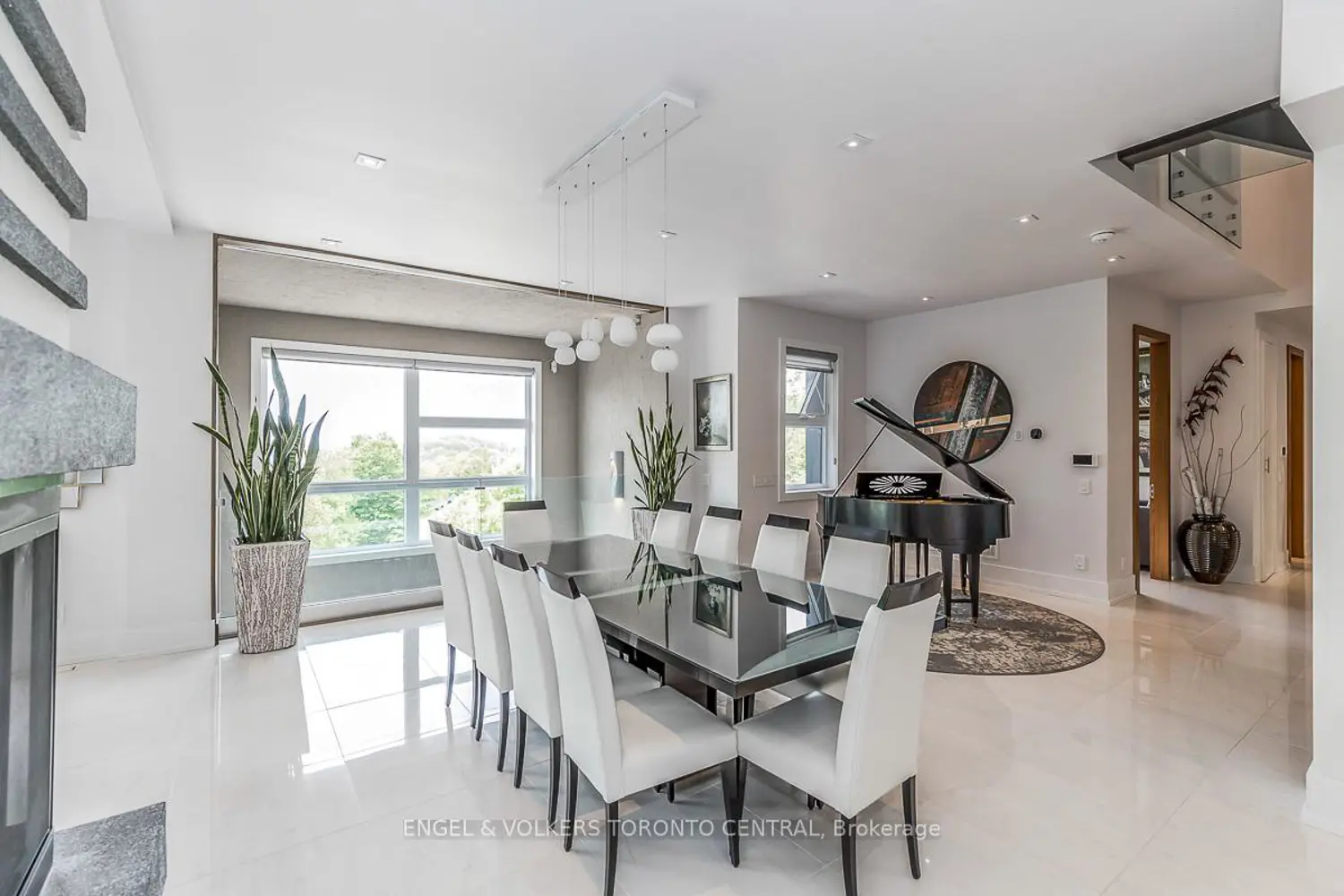 Additional image 5 of 16 Valleycrest Drive