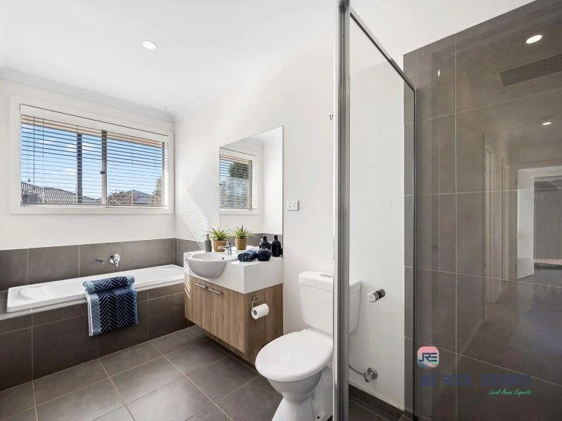 Additional image 14 of 2 Blackscroft Road, Thornhill Park VIC 3335