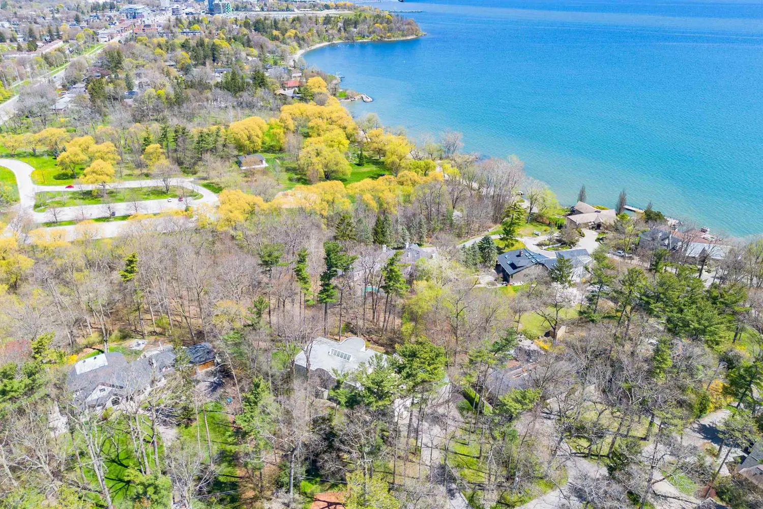 Additional image 2 of 937 Whittier Crescent