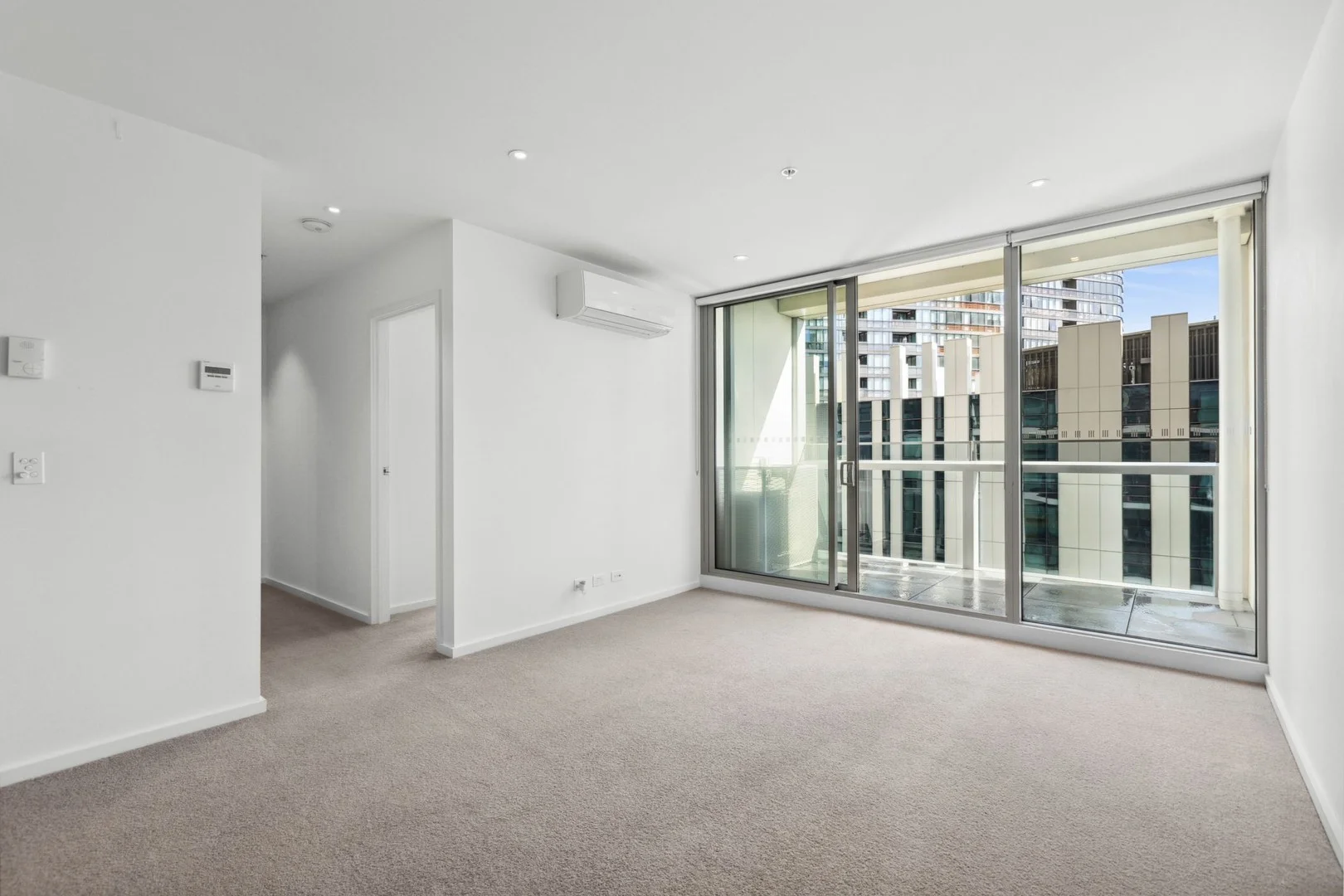 1510E/888 Collins Street, Docklands VIC 3008