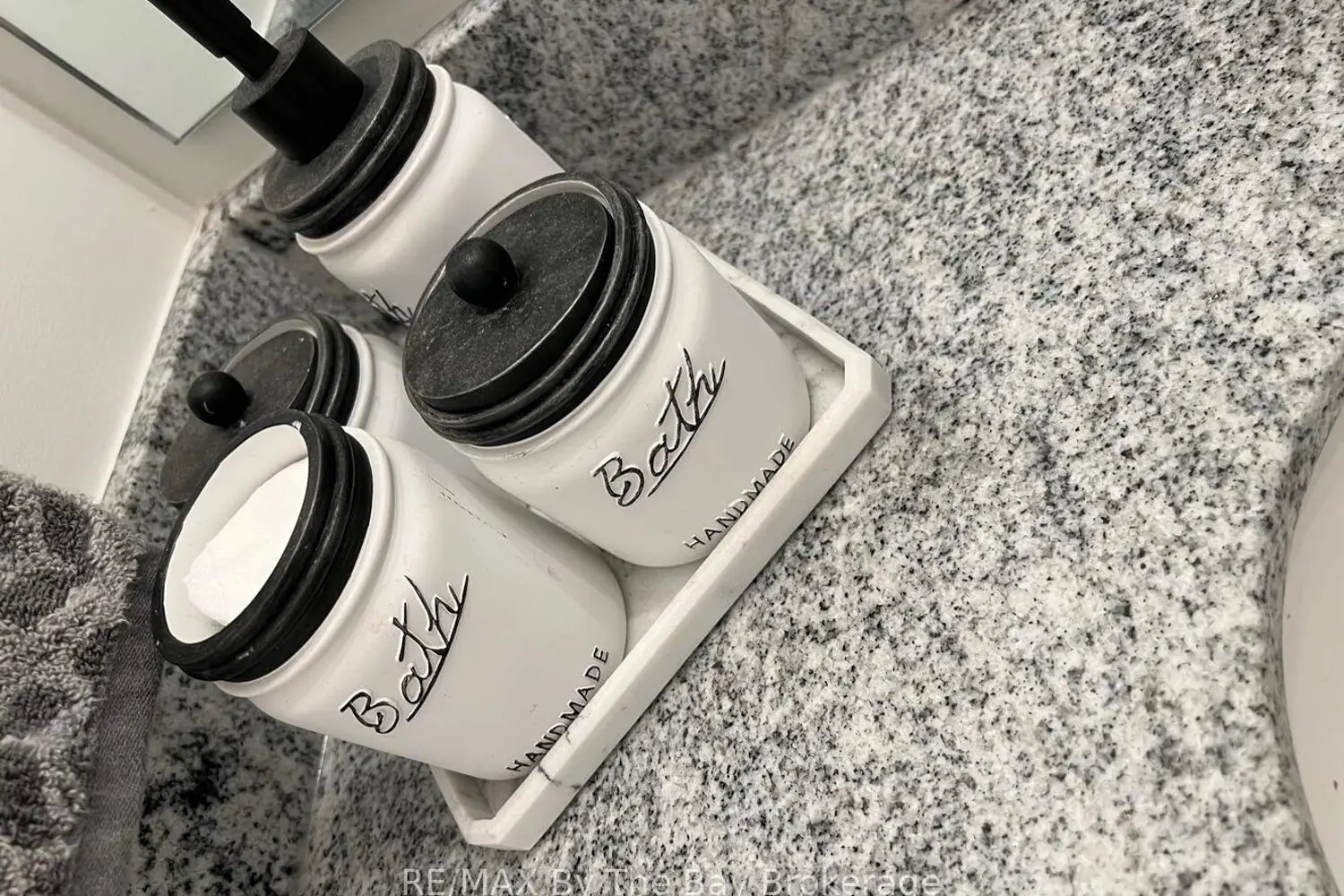 Additional image 14 of 17 Spooner Crescent 206