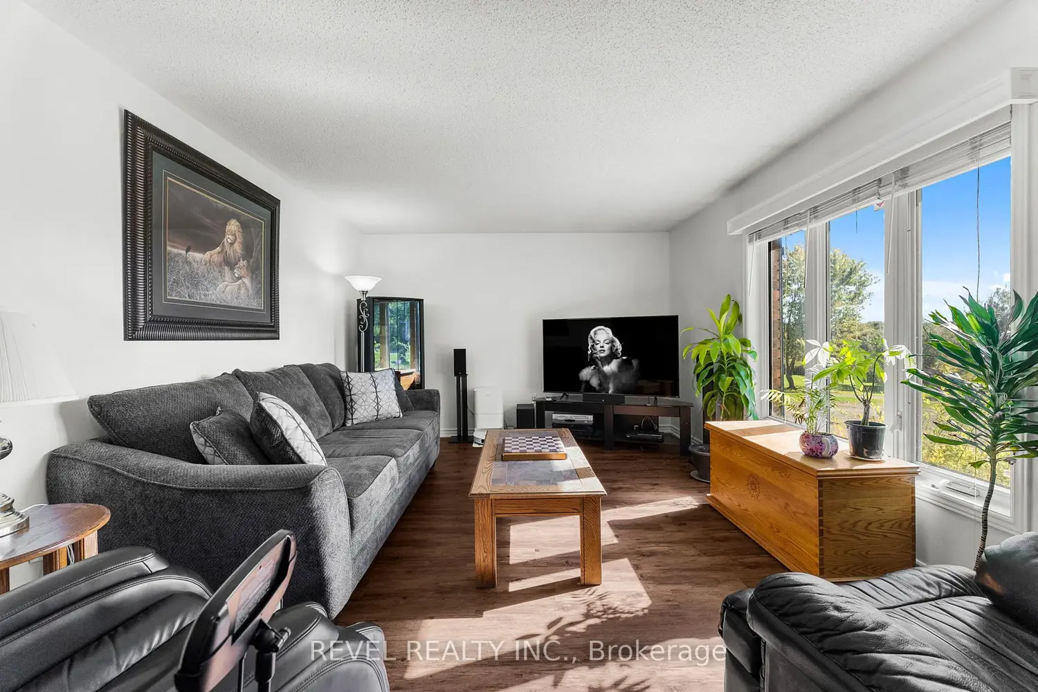 Additional image 5 of 572 6Th Line