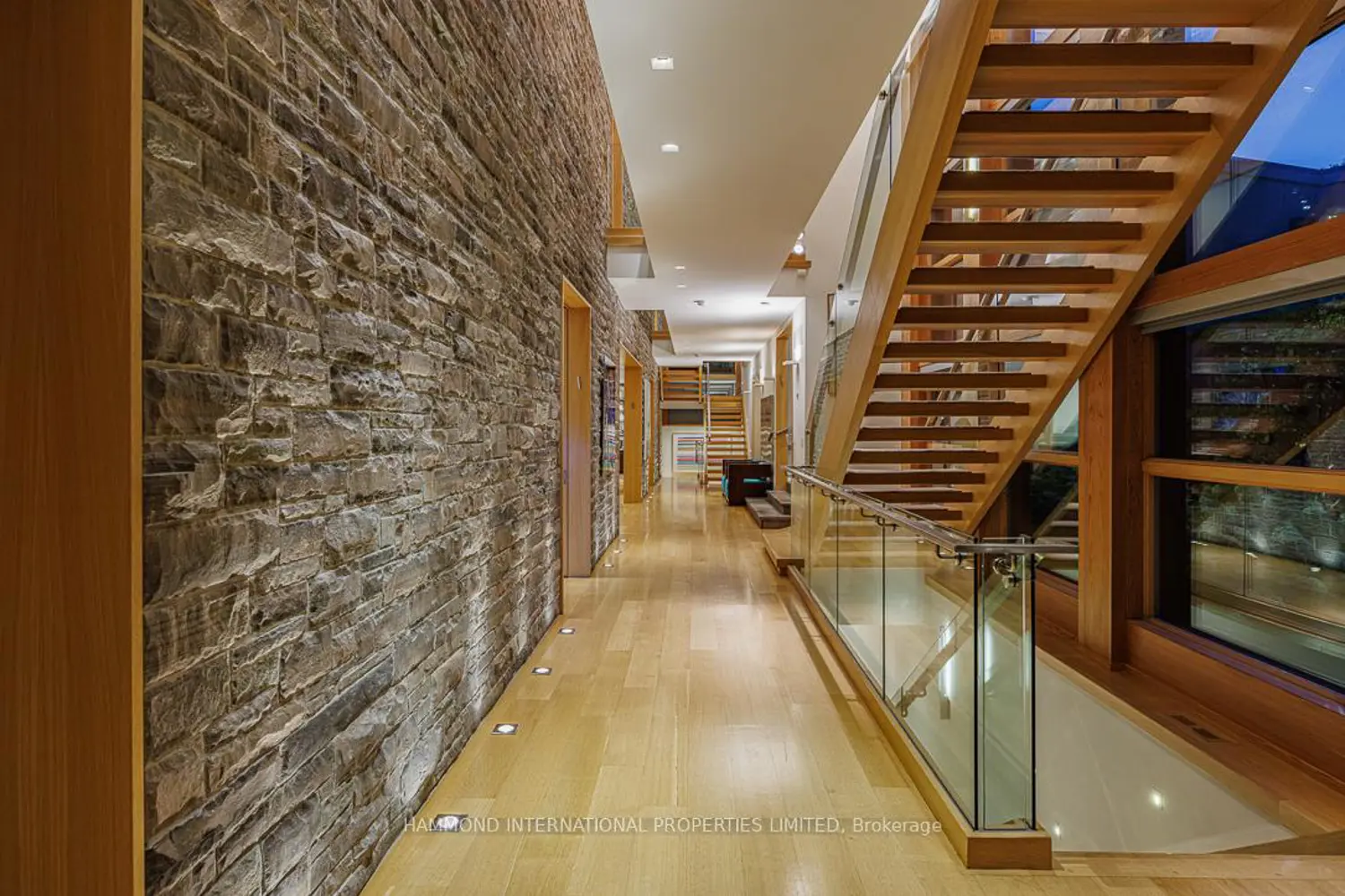 Additional image 10 of 7 Oxbow Road