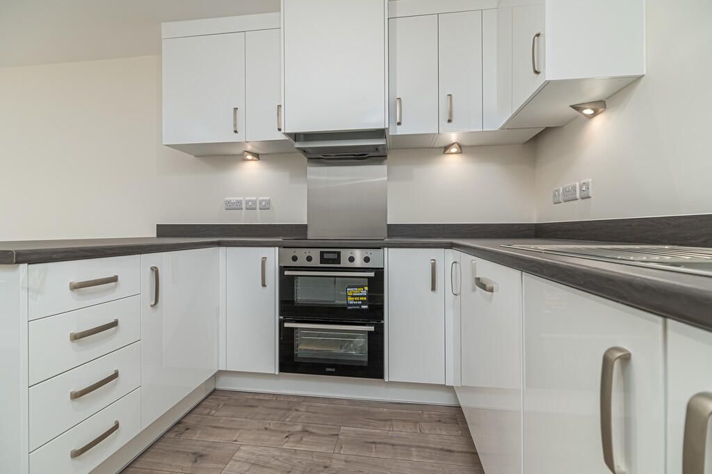 Additional image 2 of 2 bed flat to rentStation Road, Corby NN17