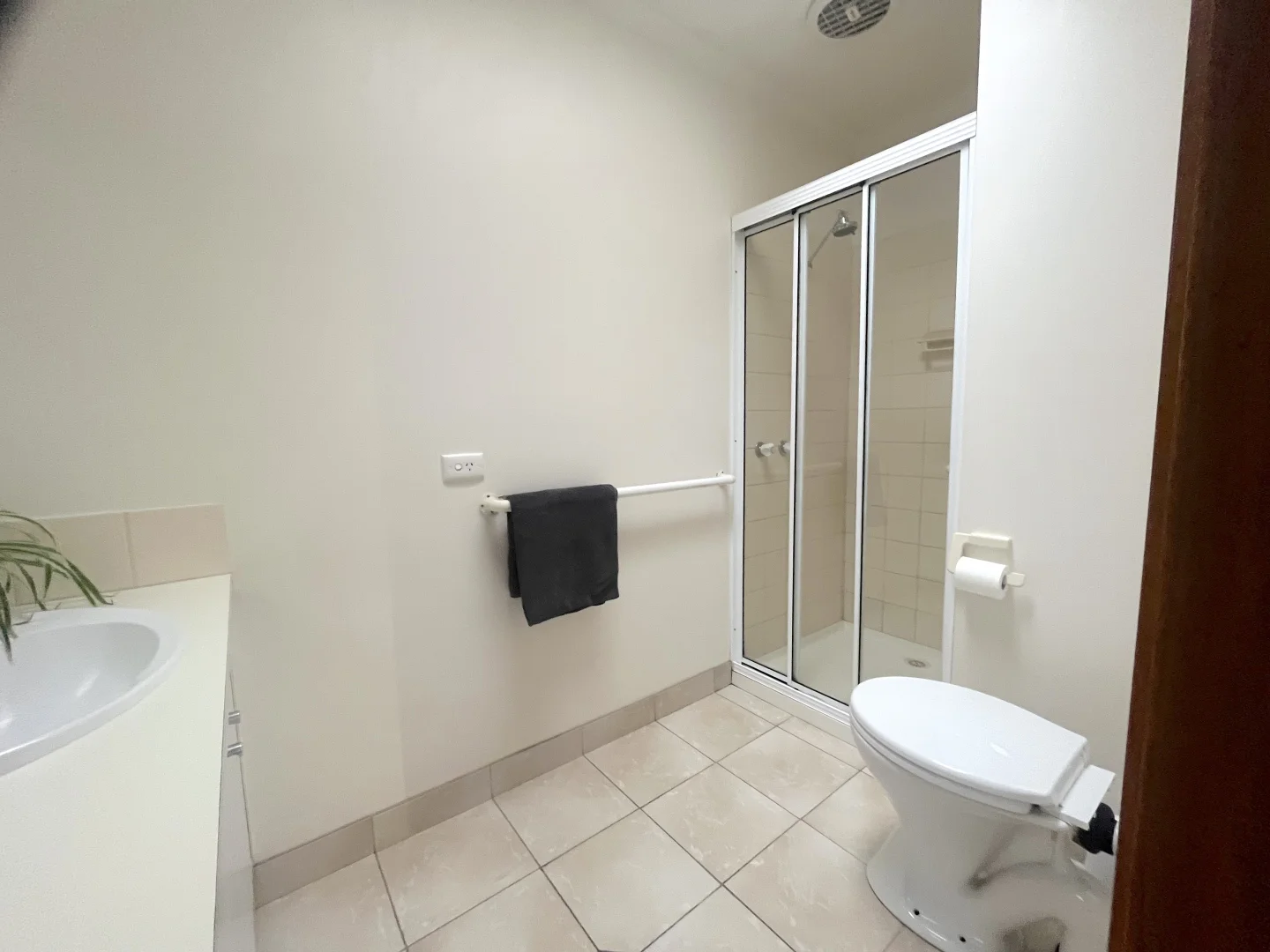 Additional image 11 of 21B Burke Ct, Cobram VIC 3644