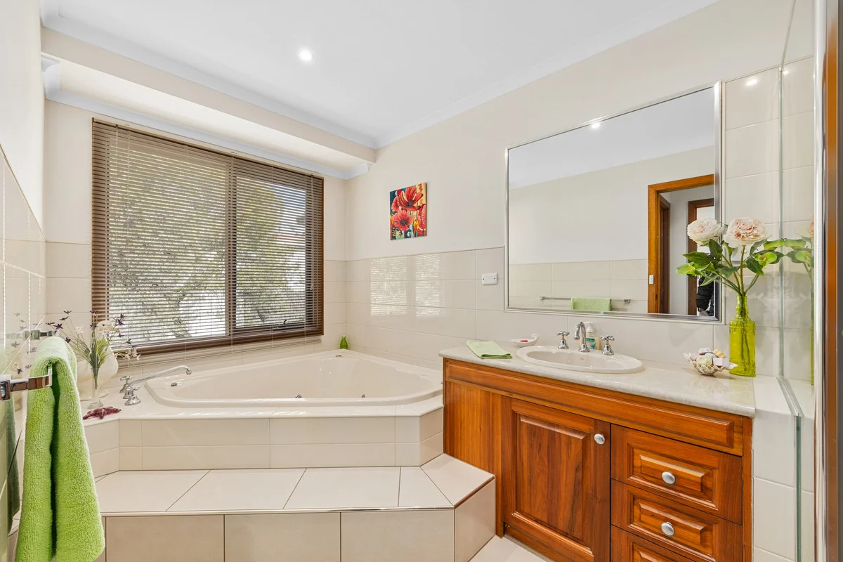 Additional image 34 of 9 Malibu Place, Traralgon East VIC 3844