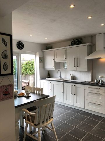 Additional image 3 of 4 bed detached house to rentExeter Road, Topsham, Exeter EX3