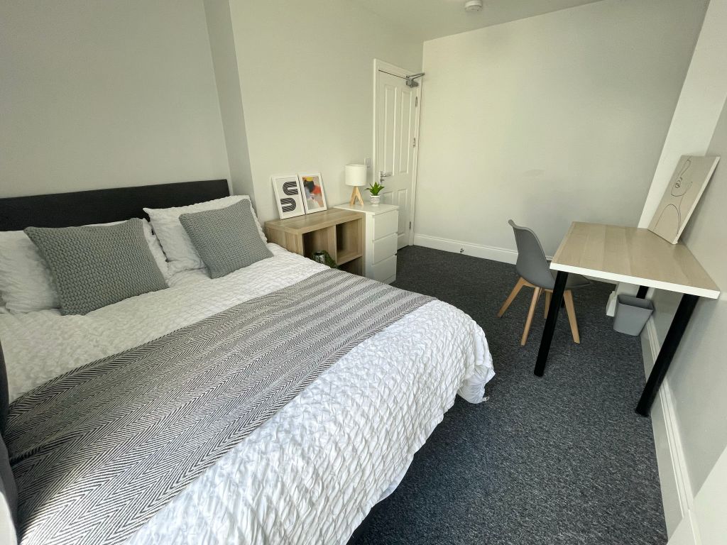5 bed shared accommodation to rentArgyle Street, Swansea SA1 photo 5