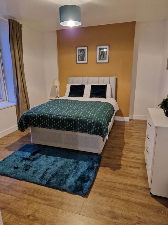 2 bed flat to rentPark Street, Minehead TA24