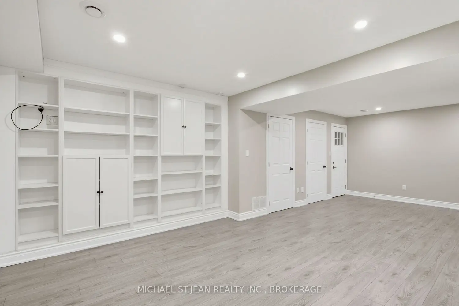 Additional image 11 of 29 Lakeview Lane