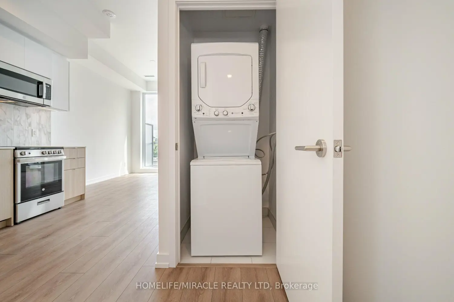 Additional image 9 of 500 Dupont Street 317